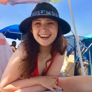 Meet your Posher, Carly